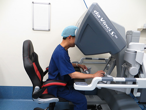 robotic surgery doctor
